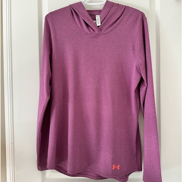 ๐๐Host Pick ๐๐ Under Armour ladies all season hooded shirt ๐ - Picture 2 of 7
